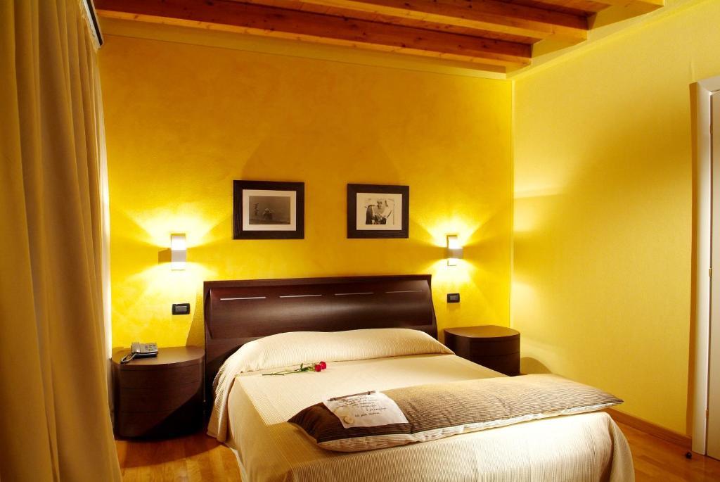 Hotel Fontana Santa Grumello del Monte Δωμάτιο φωτογραφία