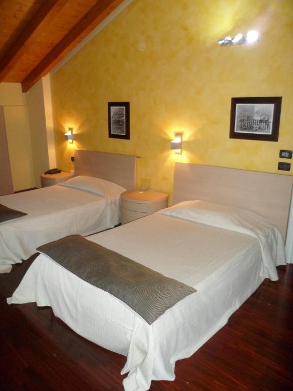 Hotel Fontana Santa Grumello del Monte Δωμάτιο φωτογραφία
