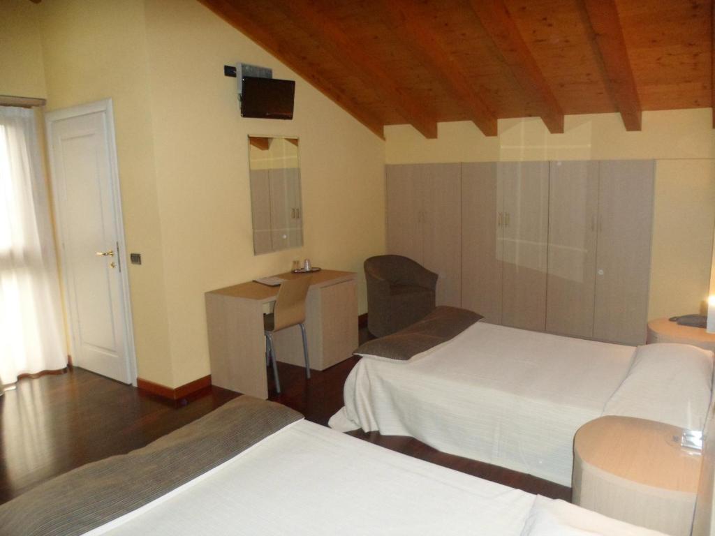 Hotel Fontana Santa Grumello del Monte Δωμάτιο φωτογραφία